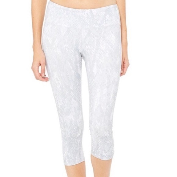 ALO Yoga Pants - Alo Yoga Snakeskin Crop Leggings